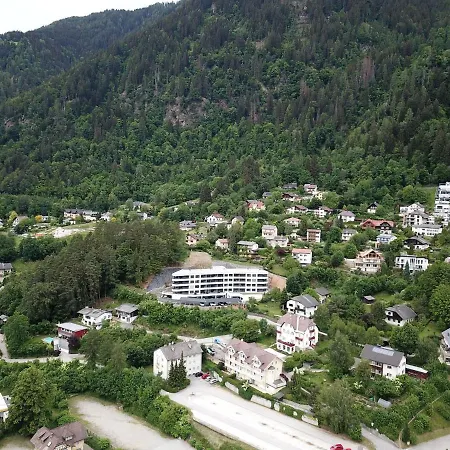 New Apartment, View Over Ossiach 公寓